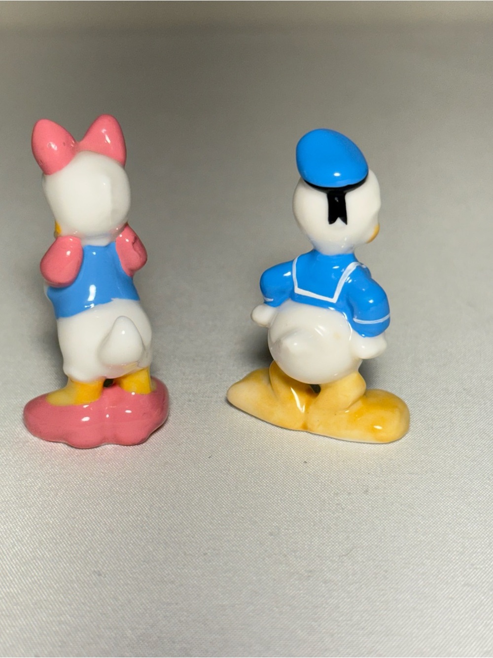 Vintage Disney Bone China Daisy & Donald Duck Miniature Figurines - Picture 2 of 4